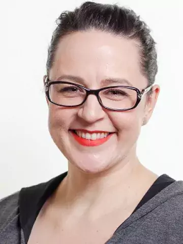 Natalie Holowko photo