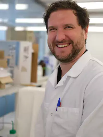 Maurice Michel in the lab